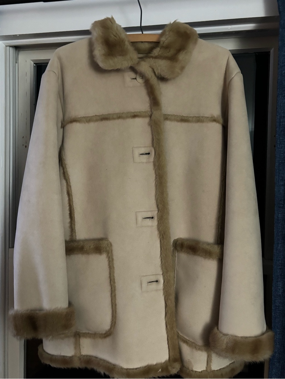 Jones New York Beige Faux Shearling Teddy Coat with Light Brown Trim